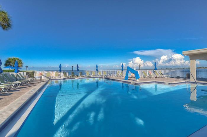 Appartement 410-gorgeous Views, Waterfront, Wifi, Pool And Close To Bucs Stadium